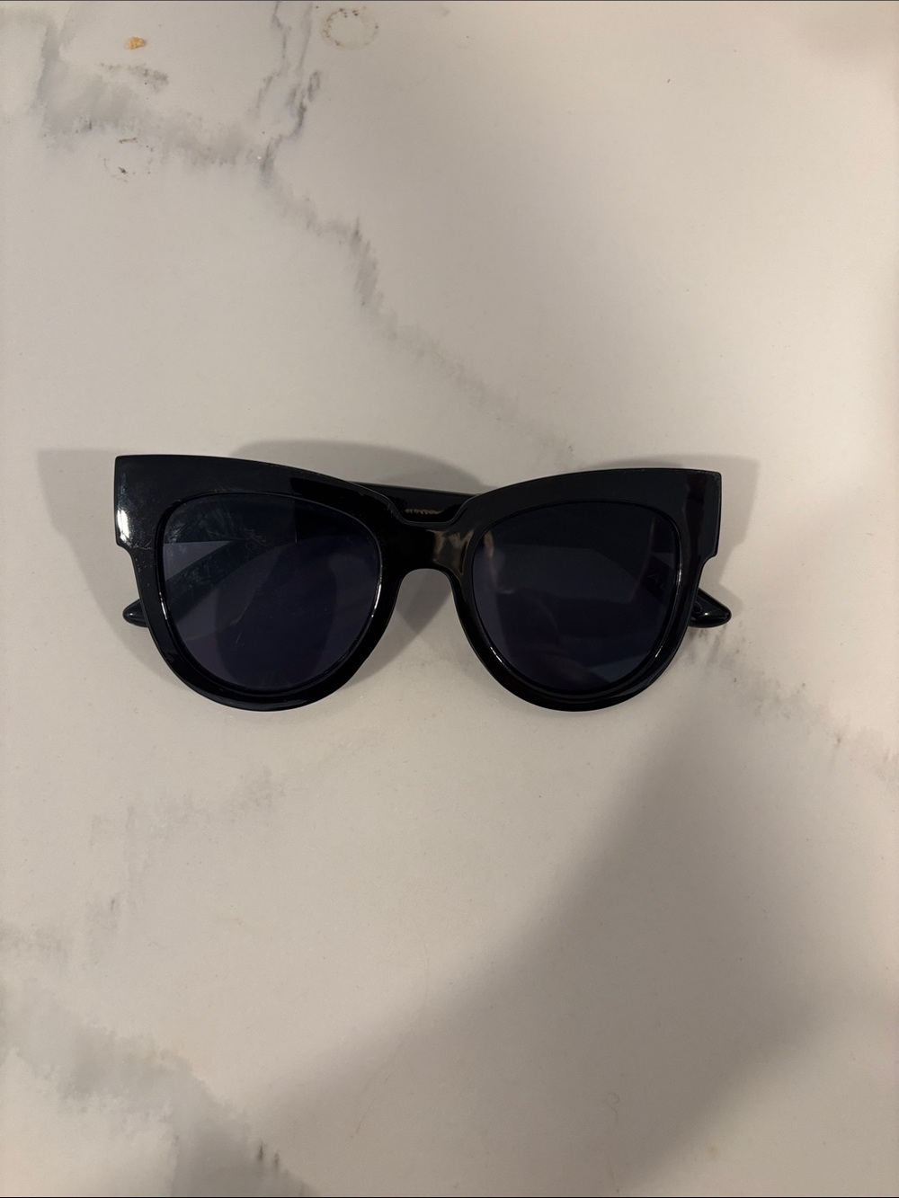 Black Cat-Eye Sunglasses - Women Accessories
